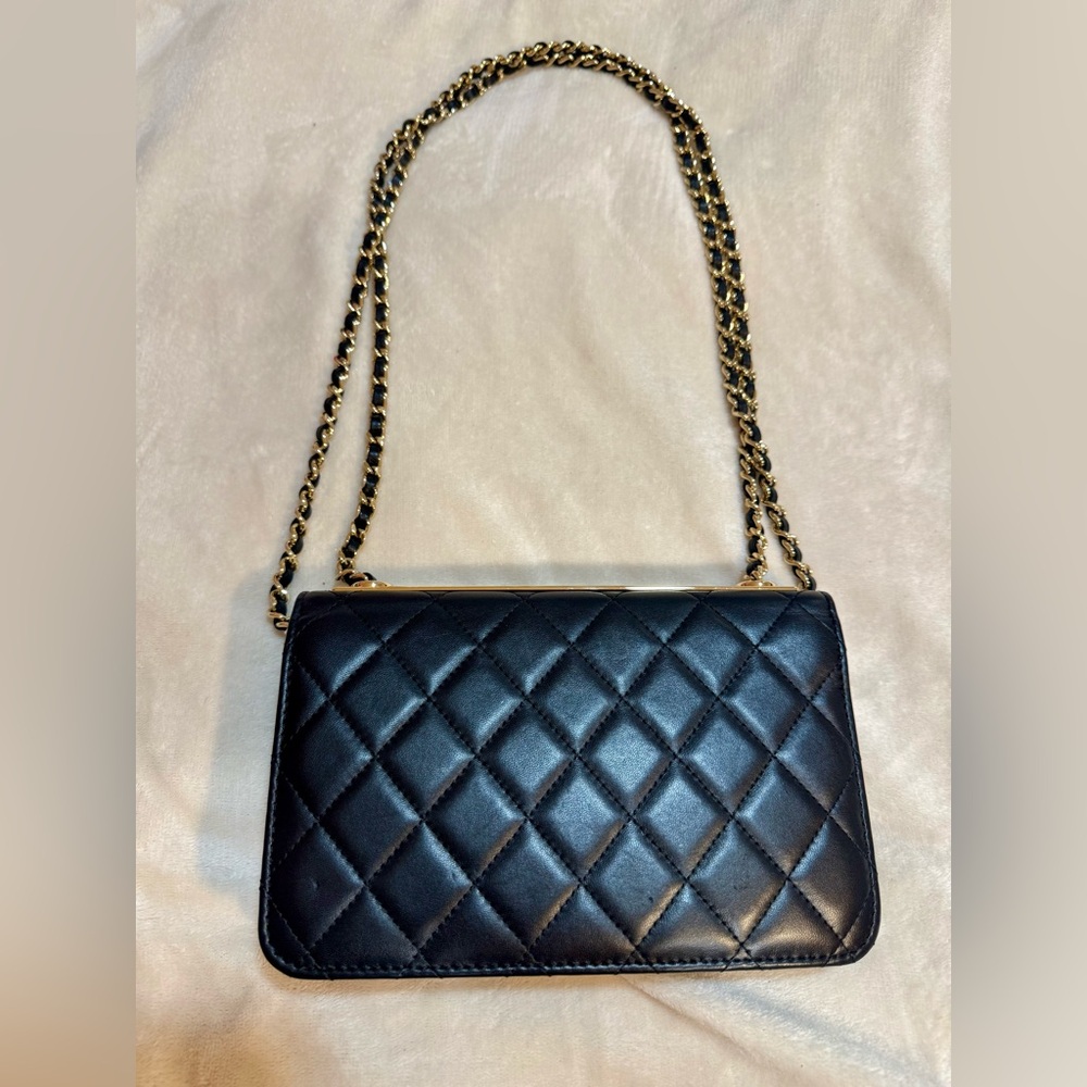 CHANEL Soft Leather Purse ๐ฅ - Picture 12 of 16